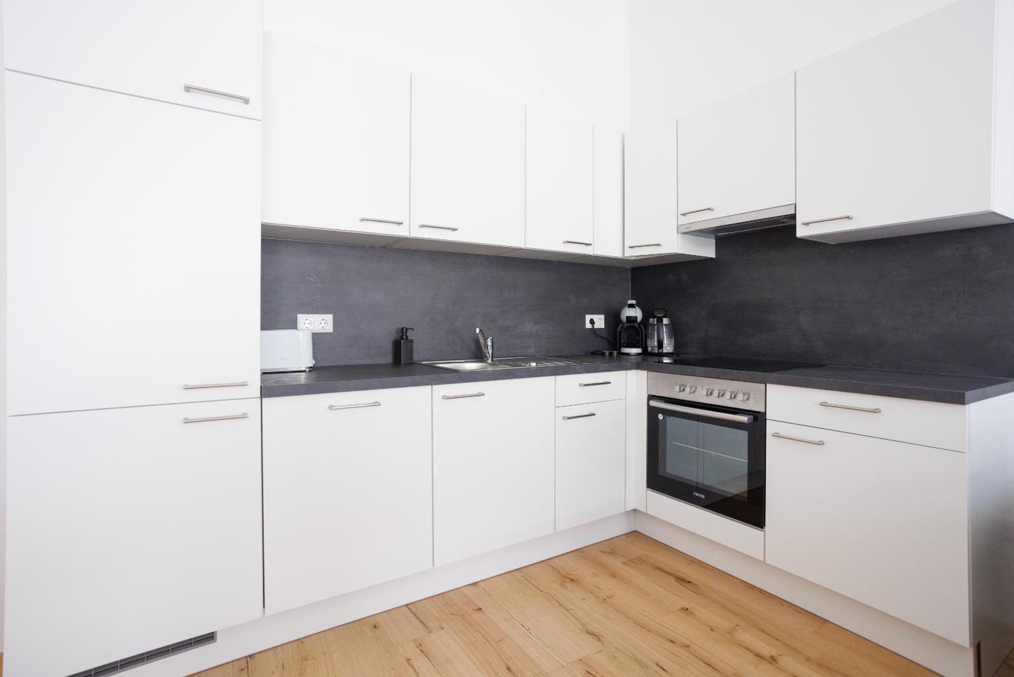 4Ty3 Apartments - Stadtpark City Apartment Is Calling Vienna Exterior photo