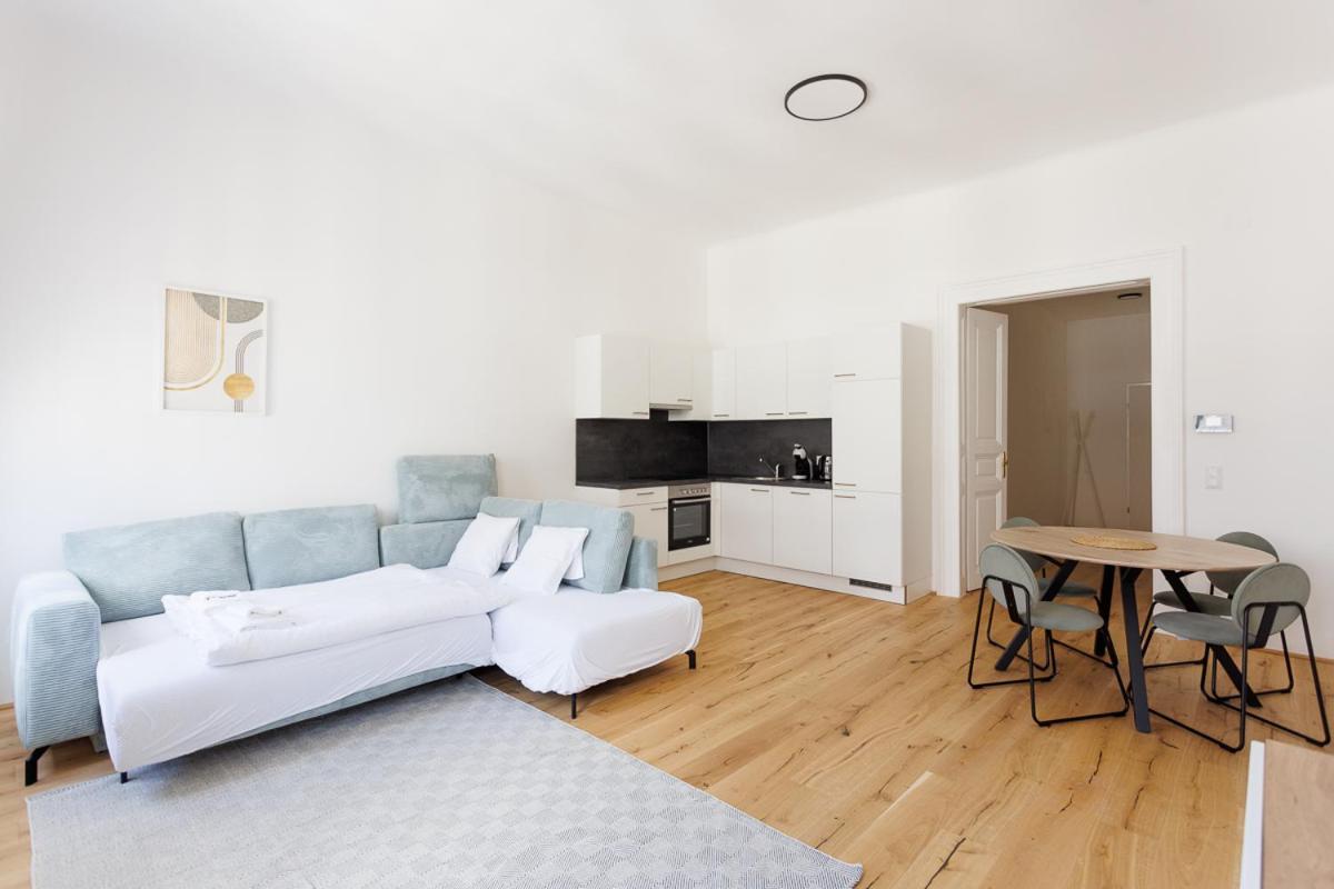 4Ty3 Apartments - Stadtpark City Apartment Is Calling Vienna Exterior photo